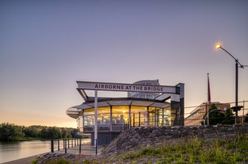 airborne museum at the bridge