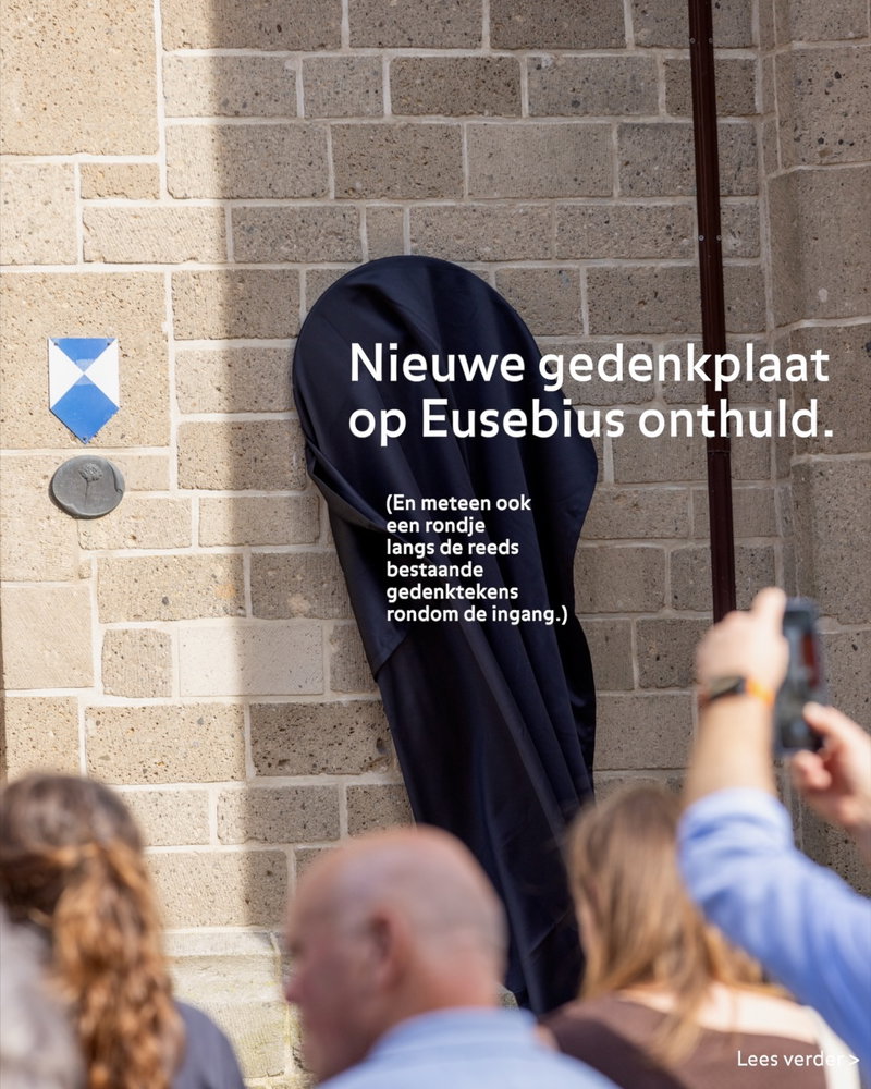 Een nieuwe gedenkplaat is deze week onthuld. Hierbij een inkijkje van wat er onder het zwarte doek z&hellip;
